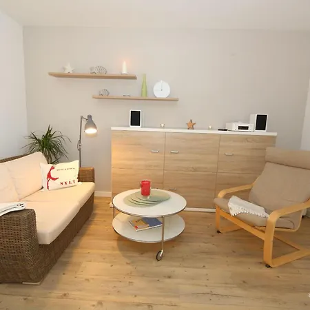 Entennest Am Wenningstedter Dorfteich Apartment *